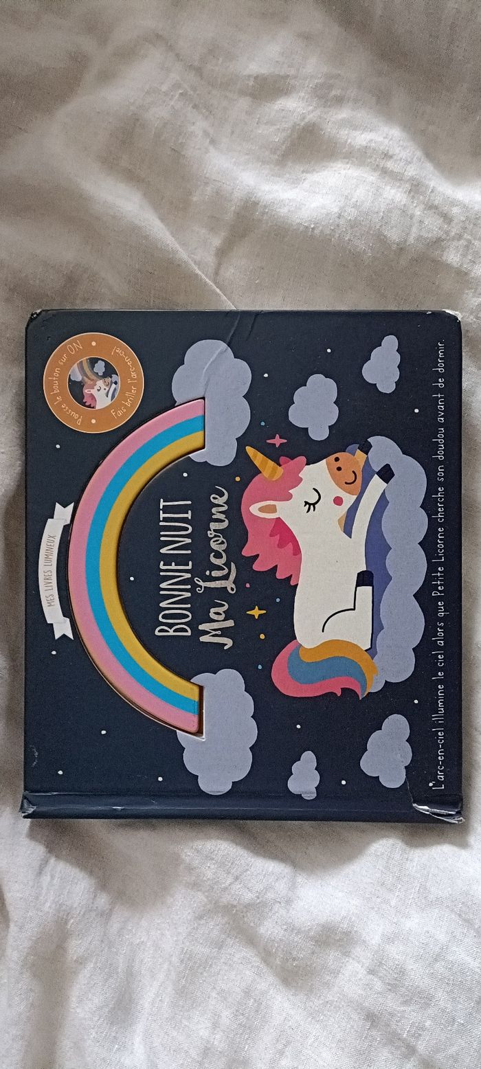 Livre licorne lumineux - photo numéro 2