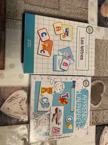 Deux coffrets alphabet