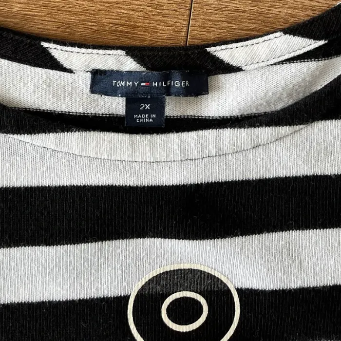 Pull (marinière) rayé noir et blanc manches courtes Tommy Hilfiger pour femme, taille 2XL (XXL) - photo numéro 3
