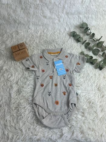 Body gris Jojo Maman bébé taille 6-12 mois
