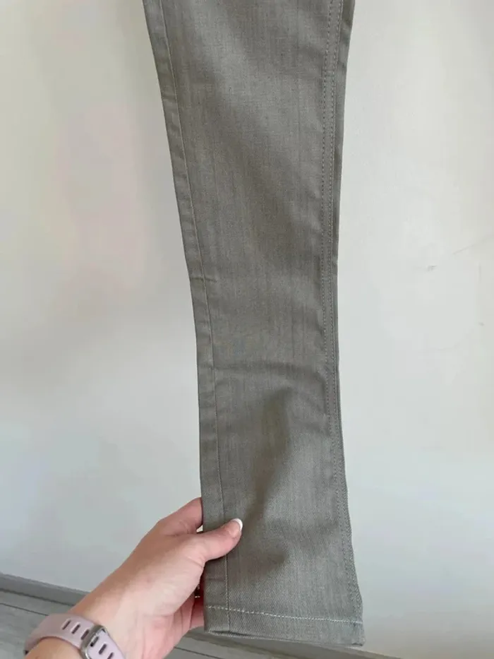 joli jeans gris taille 30/32 april 77 modèle Joey 👖 - photo numéro 5