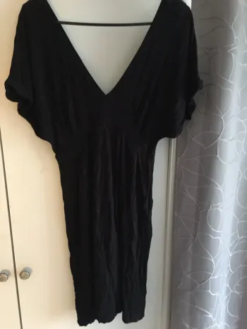 Robe noire mango T.M