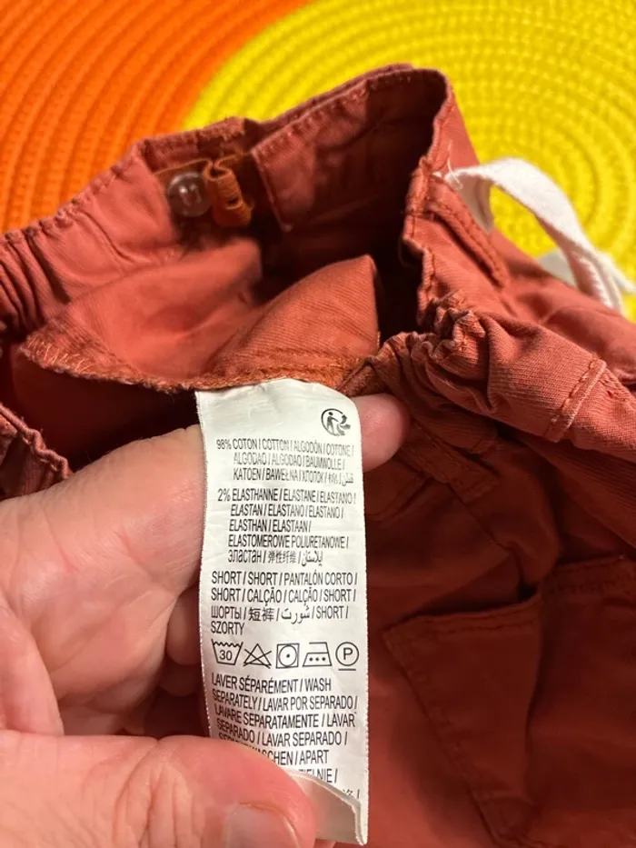 Joli short fille 4 ans kiabi état neuf taille ajustable couleur brique - photo numéro 5