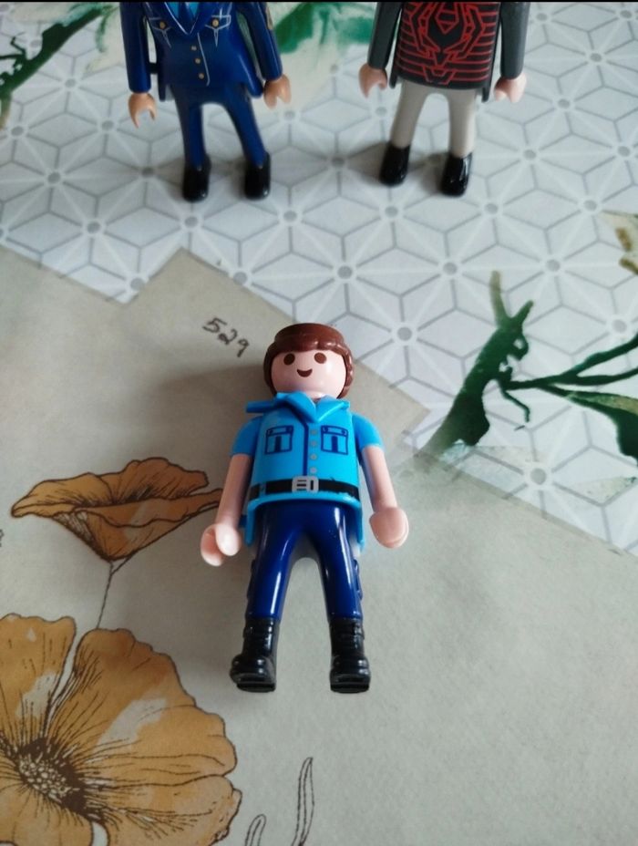 Lots de personnages Playmobil - photo numéro 2