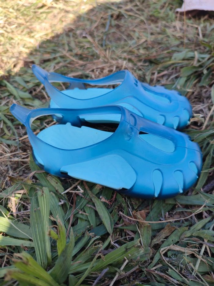 Lot chaussures / chaussons (taille 20 et 21/22) - photo numéro 8
