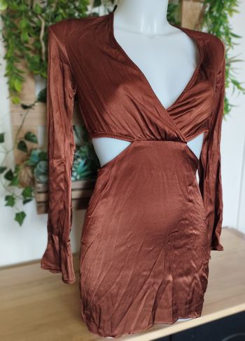 Robe échancrée
