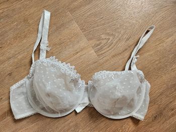Soutien gorge femme avec baleine