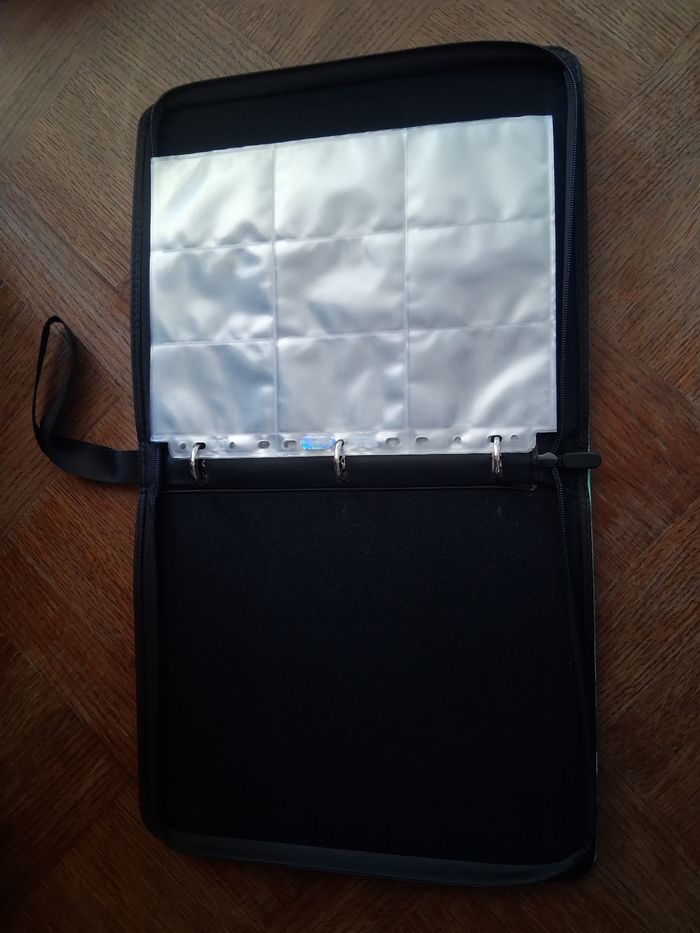 Classeur pokemon - photo numéro 2