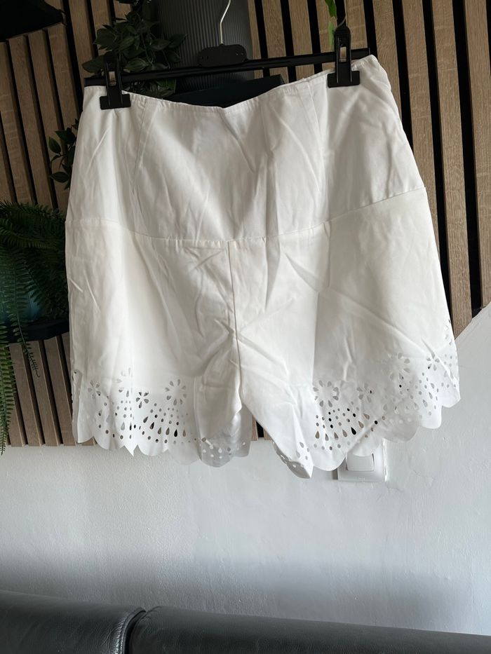 Short blanc chic me - photo numéro 1
