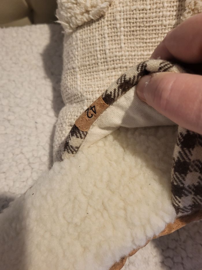 Pantoufles Caussün point 42 - photo numéro 4