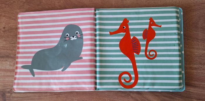 Livre de bain bébé "animaux marins" - photo numéro 2