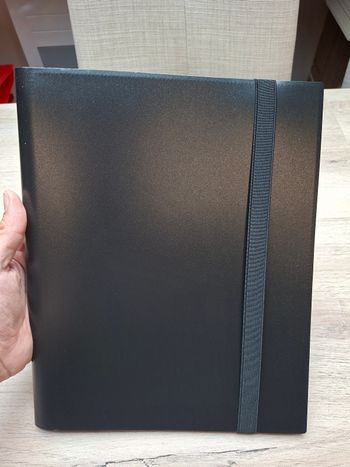 Album noir de rangement pour 360 cartes Pokémon de qualité premium