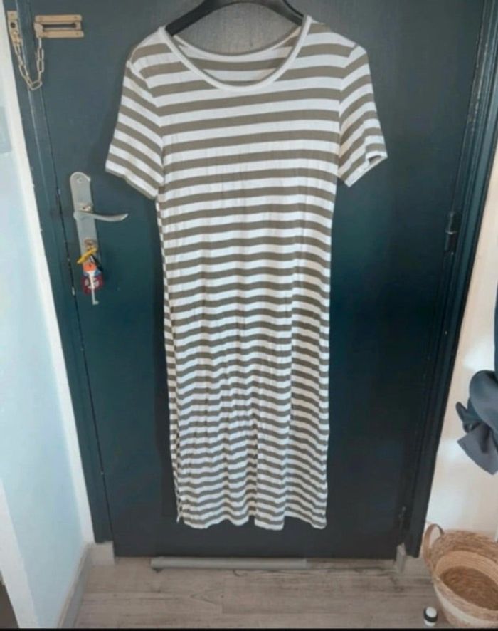 Robe longue à rayures