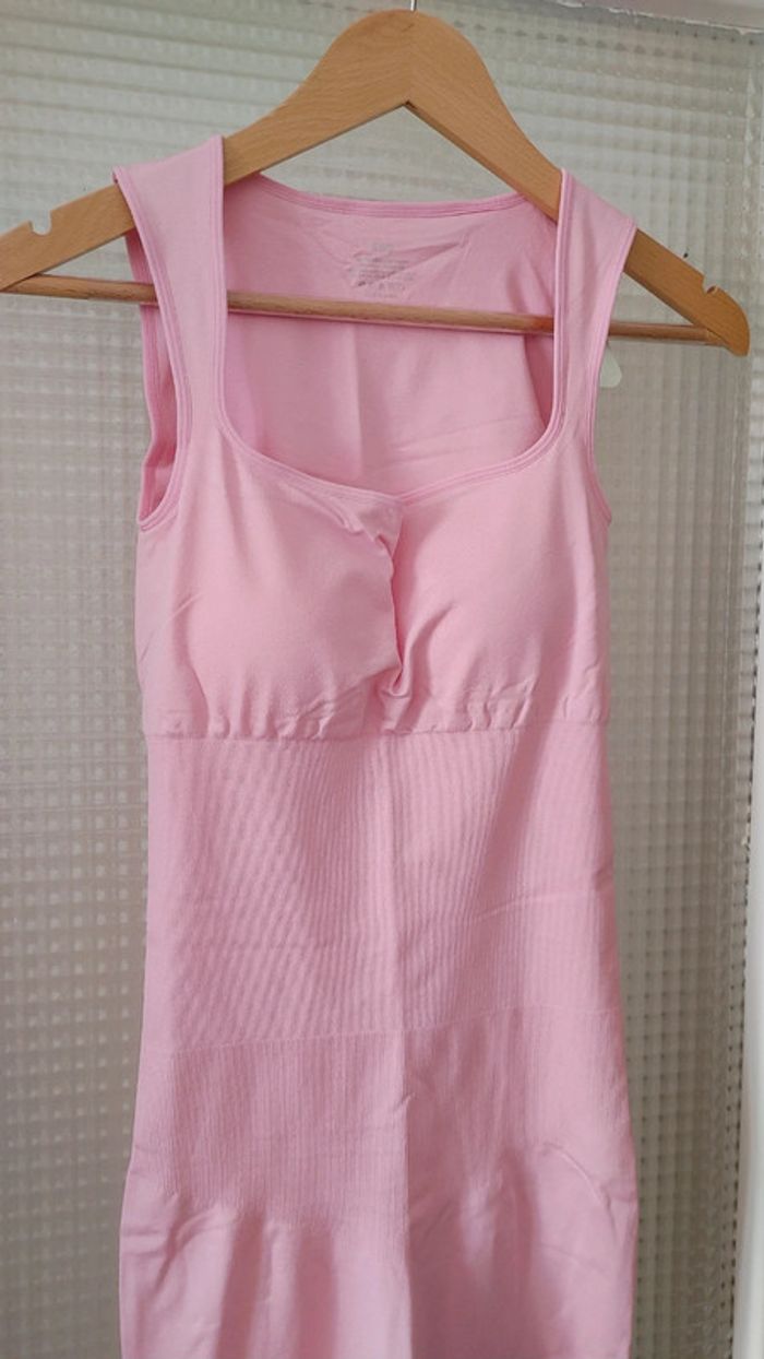 Robe gaine décolleté moulante - photo numéro 13