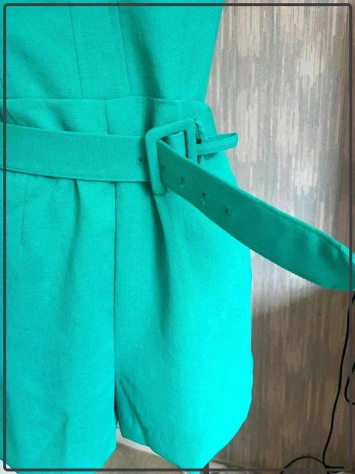 Combishort Oyster Vert d’eau taille 42 marque kookai neuve avec étiquette - photo numéro 3