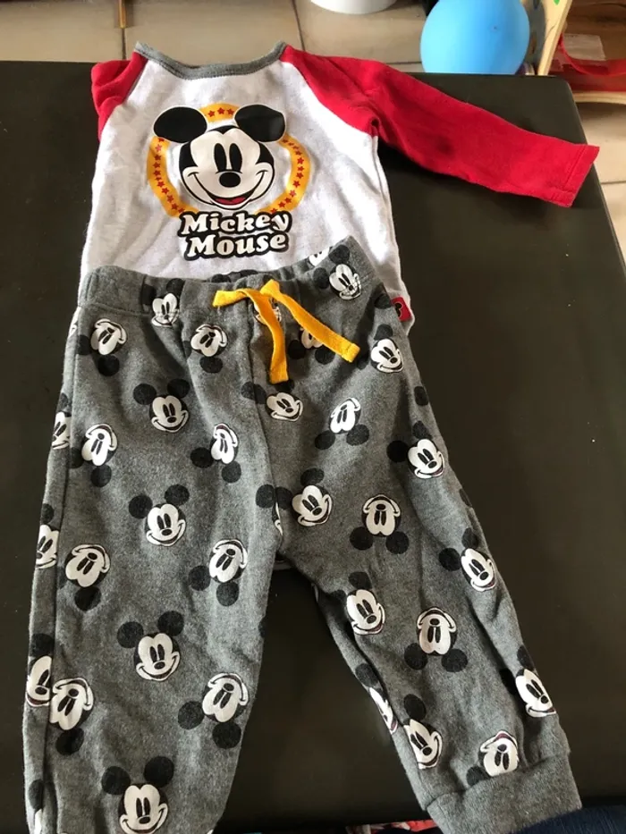 Ensemble disney Mickey