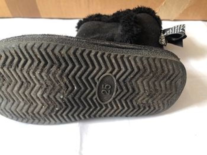 Bottines noires T25 avec noeud noir et blanc - photo numéro 10