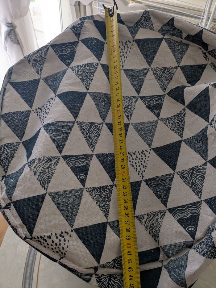 Beau panier à linge grande capacité. Taille 100 litres - photo numéro 6