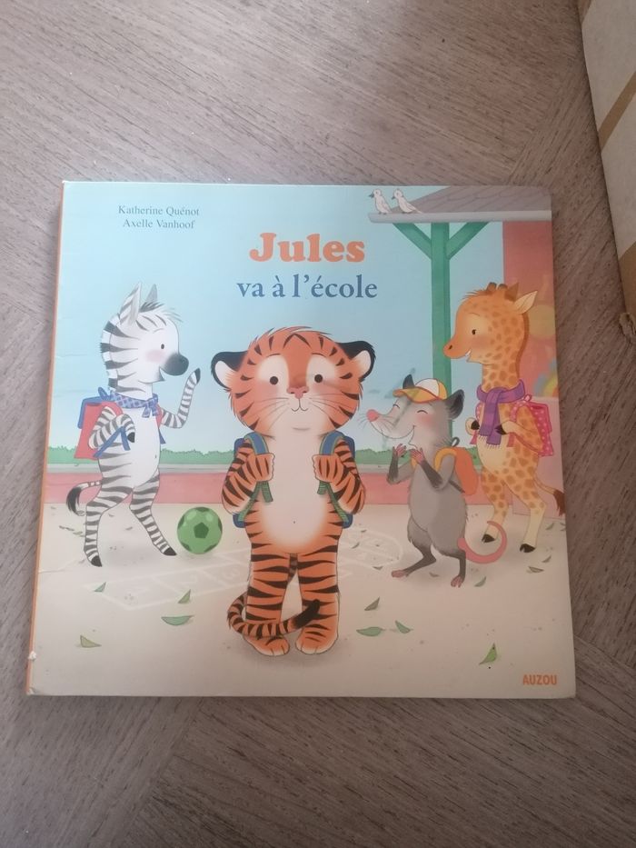 Livre Jules va à l'école