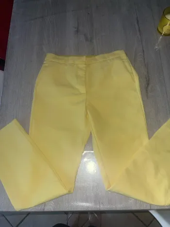 Pantalon jaune Zara