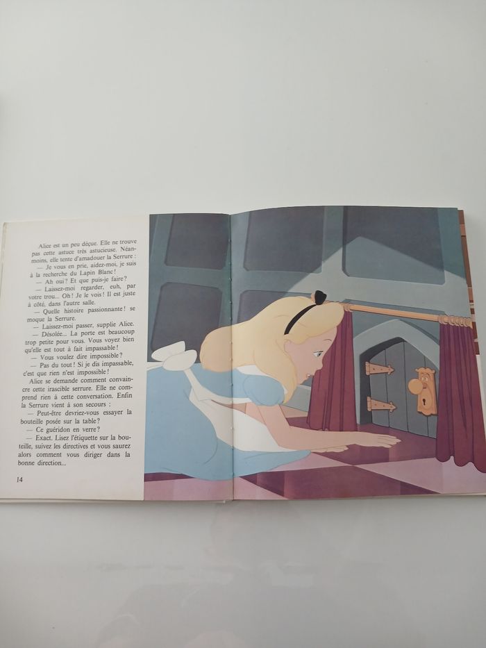 Livre Disney "Alice au Pays des Merveilles" – Collection Chefs-d'œuvre (Hachette) - photo numéro 8