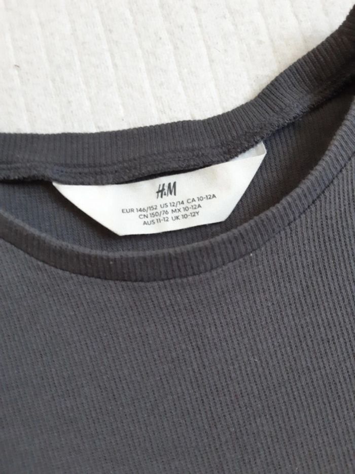 Haut manches courtes H&M 146/152 cm - photo numéro 3