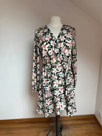 Superbe robe neuve fleurie fluide Ikoone & Bianca 🌸 M L 38 40