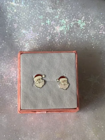 Boucles d’oreilles pere noel