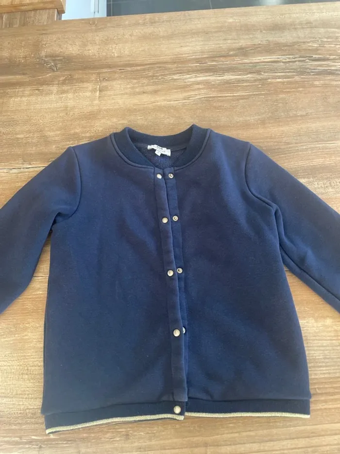 Gilet sweat Cyrillus 8 ans