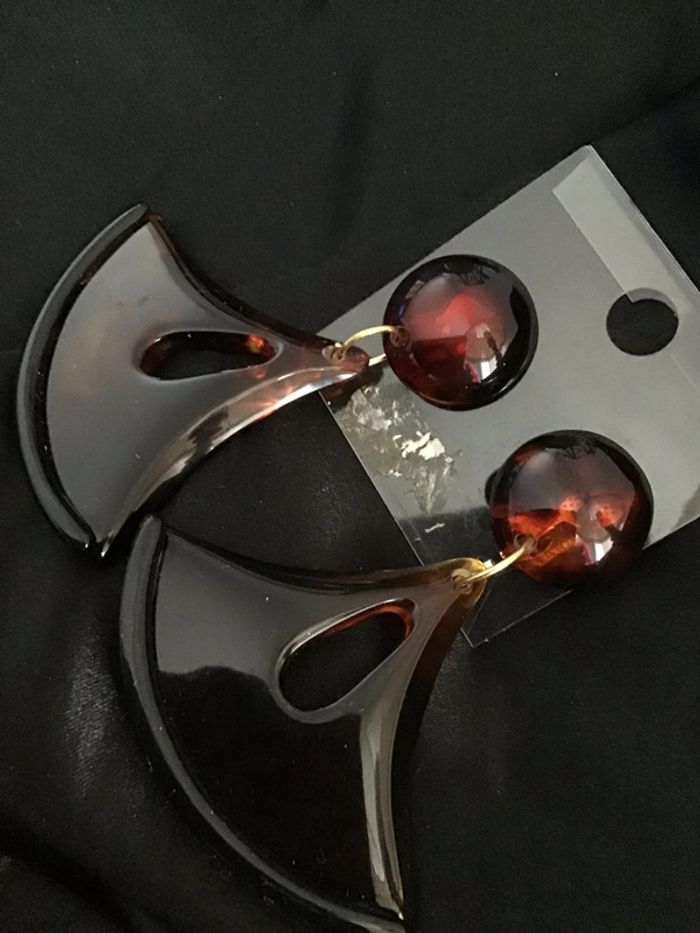 Très beaux clips couleur écaille vintage. Années 80 - photo numéro 3