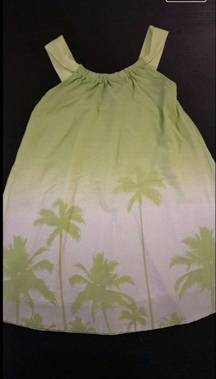 Robe courte d'été  a bretelles palmier 5 ans