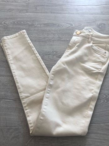 Jean crème XS neuf