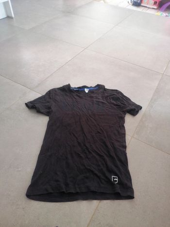 Tee shirt