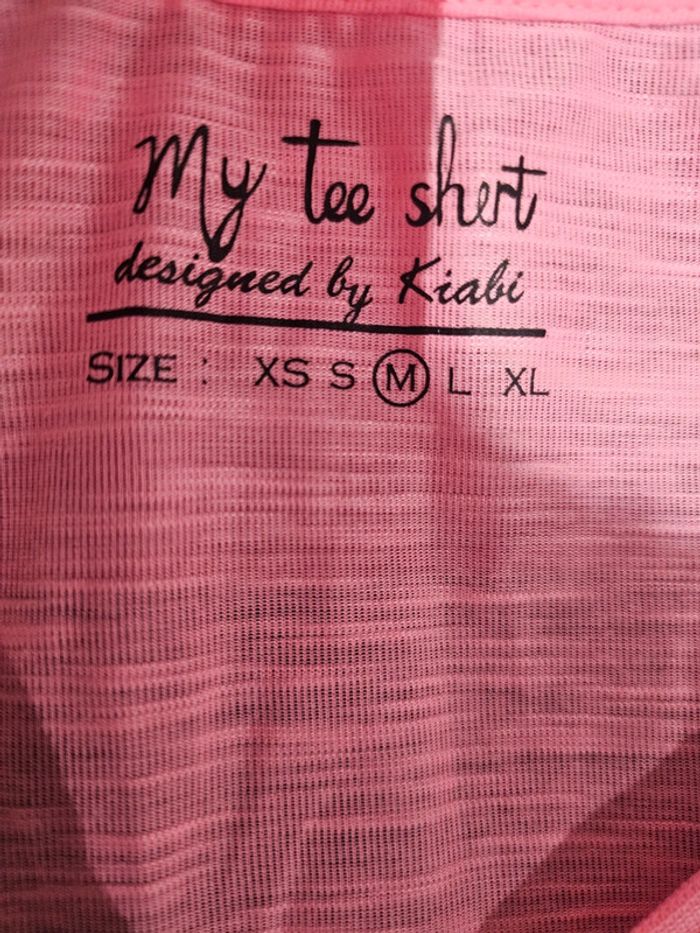 T-shirt taille M - photo numéro 11