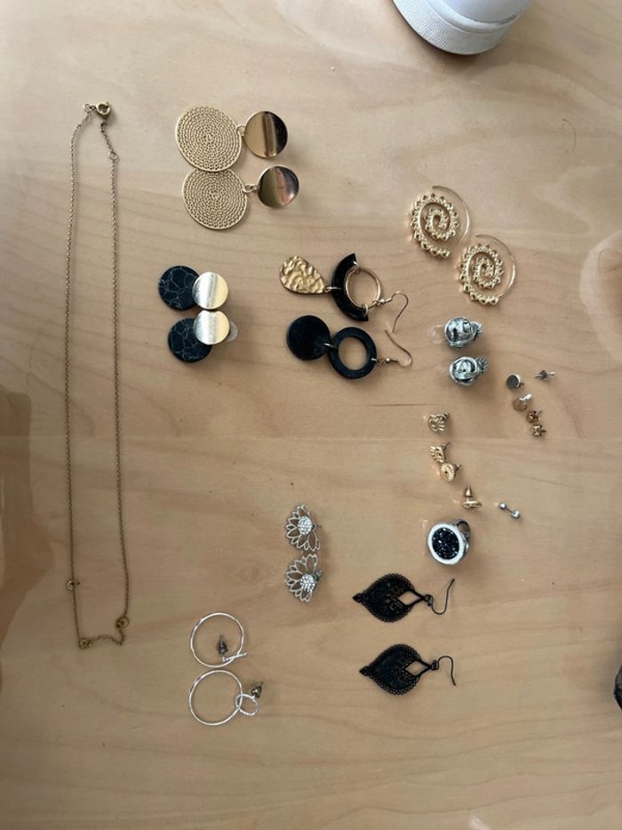 Lot bijoux