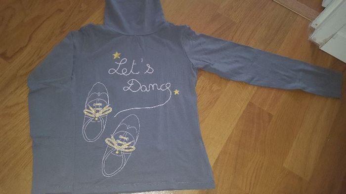 Sous pull fille 10 ans Vertbaudet comme neuf