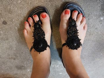 Sandale noir et perles 39 40