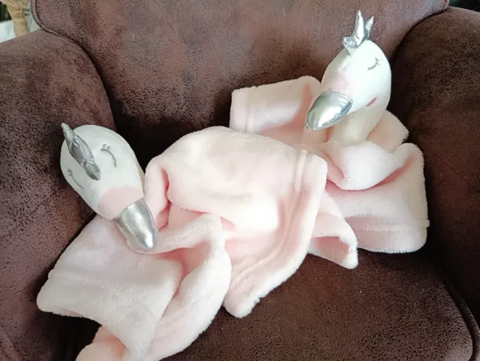 doudou pour bébé cygne rose - photo numéro 2