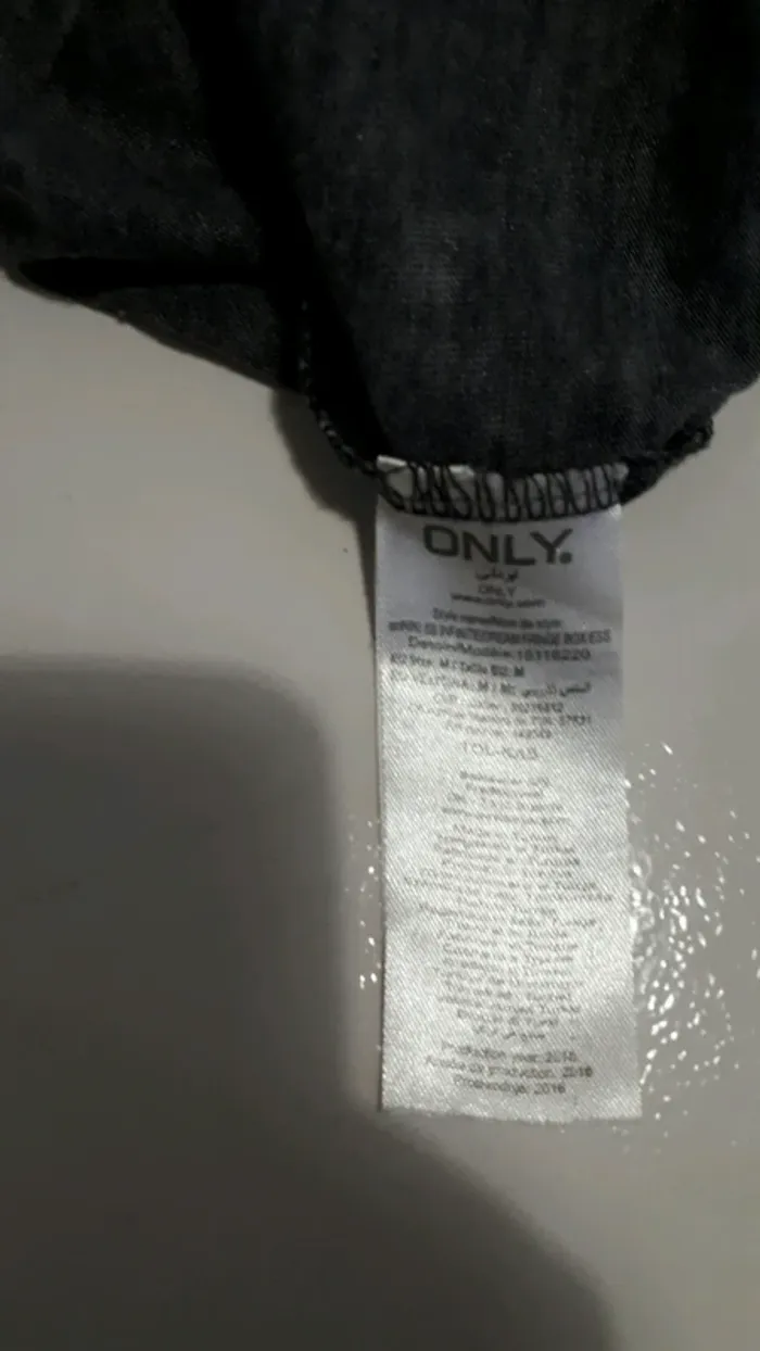 Tee-shirt"only"taille M - photo numéro 3