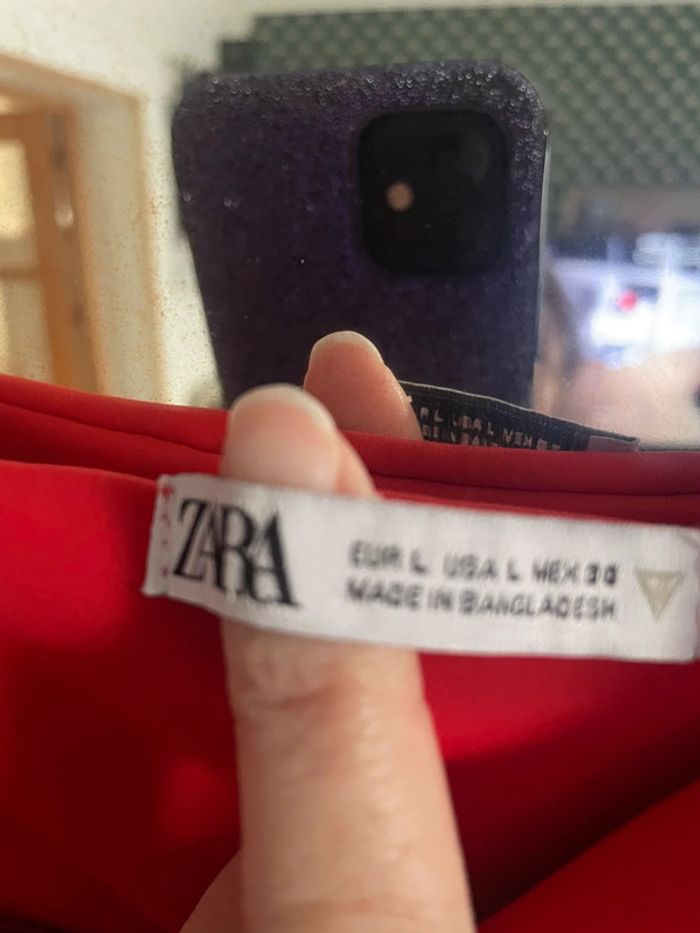 Robe rouge longue moulante Zara taille L extensible - photo numéro 4