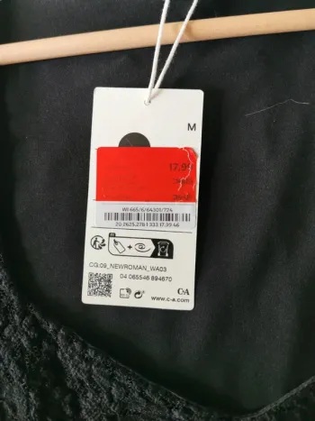 robe moulante déntelle 