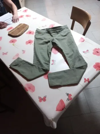 Pantalon kaki Jennyfer