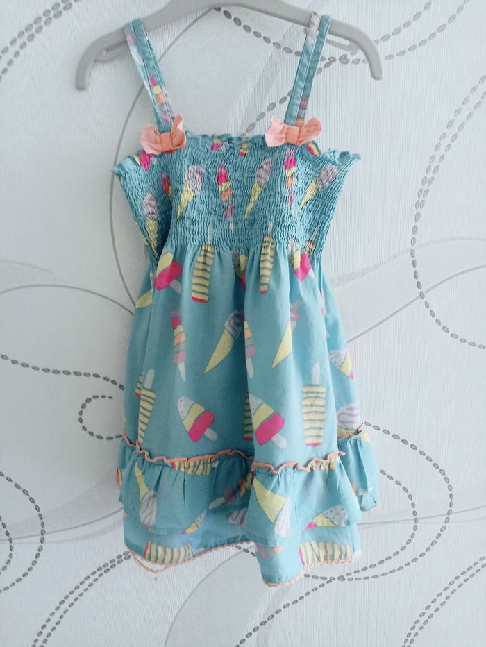 Robe 2/3 ans. Young dimension.
