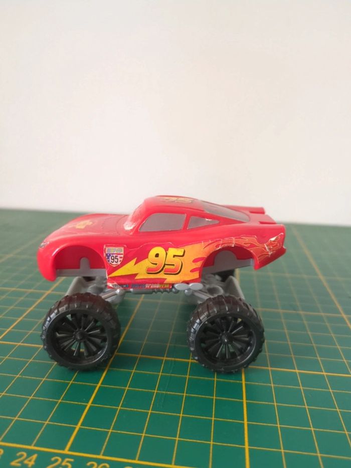 Voiture Cars Kinder Maxi - photo numéro 4