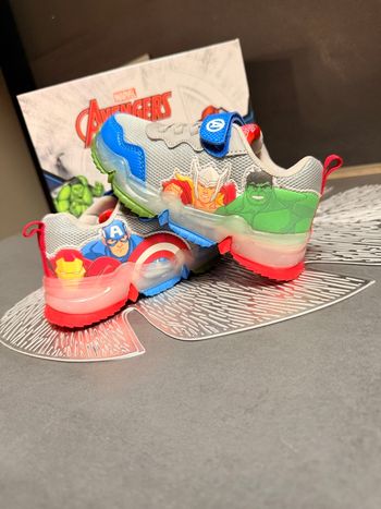 Basket lumineuse Avengers 