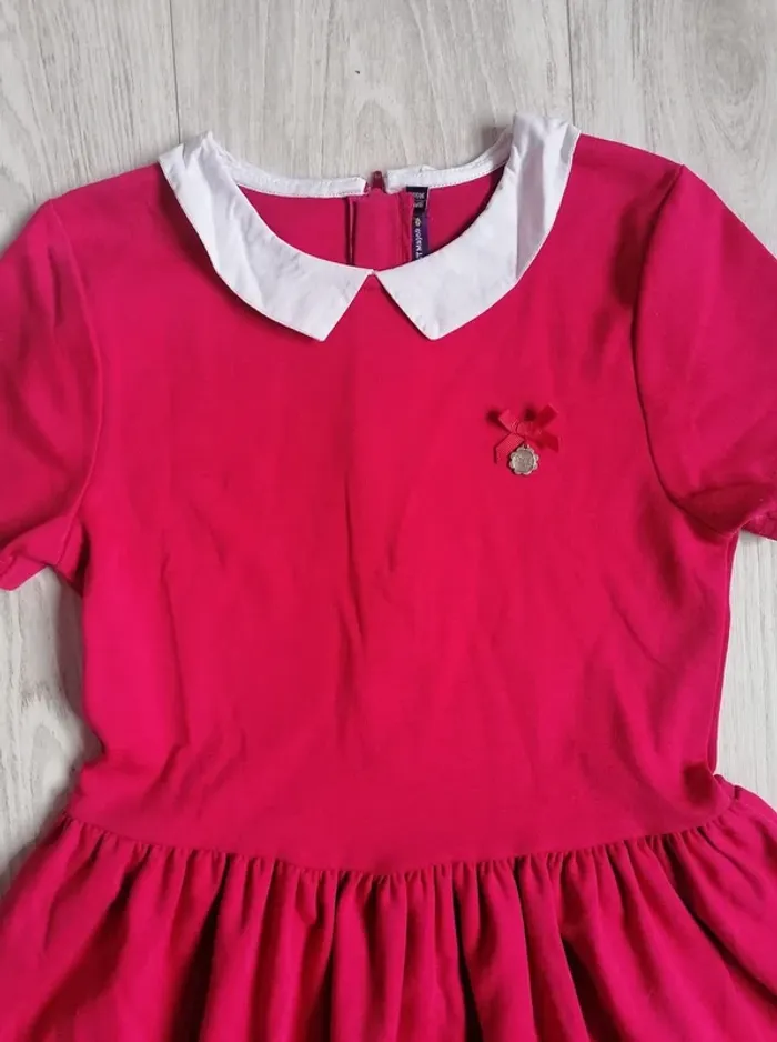 Robe Sergent Major 
Mix major
Taille 10 ans
Très bon état - photo numéro 2