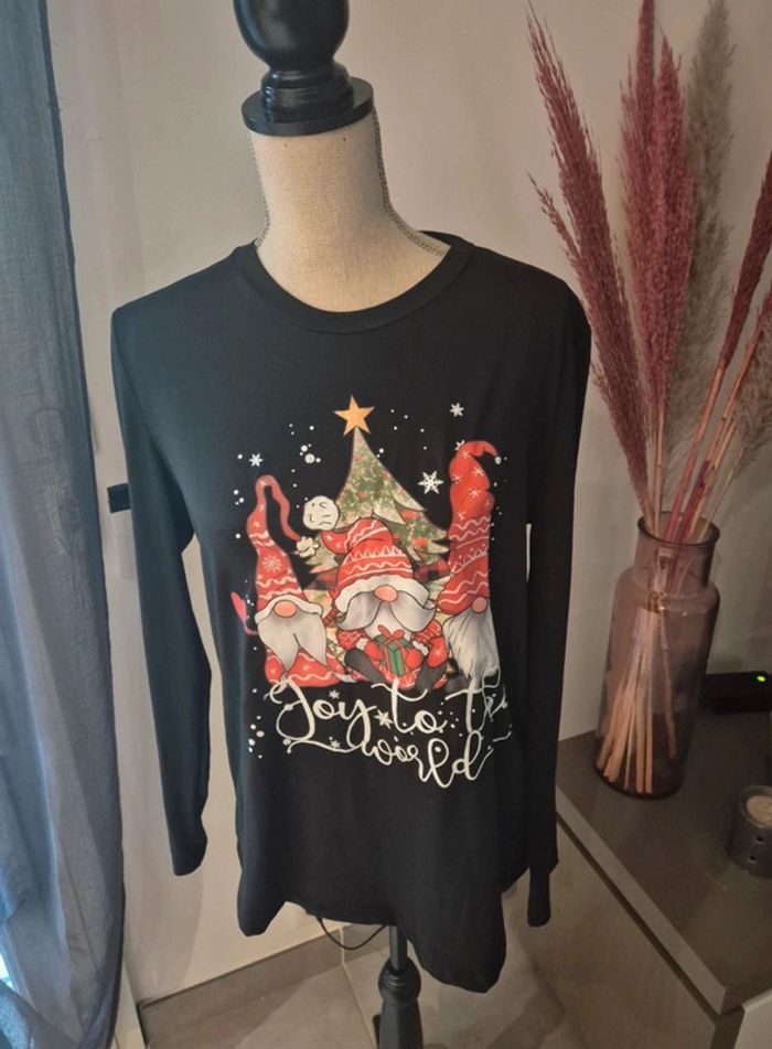 Joli tee-shirt "joie dans le monde" Taille M