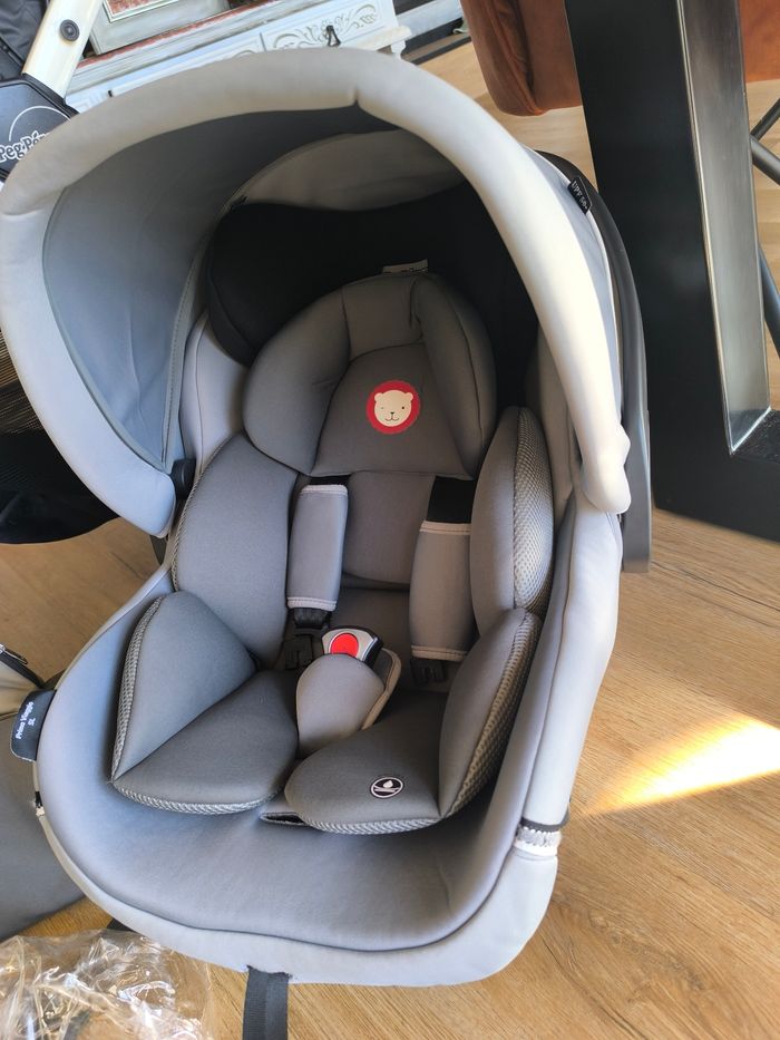 Poussette trio Peg Perego nacelle cosy - photo numéro 2