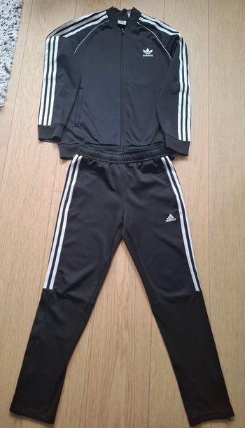 Lot Adidas noir bandes blanches
