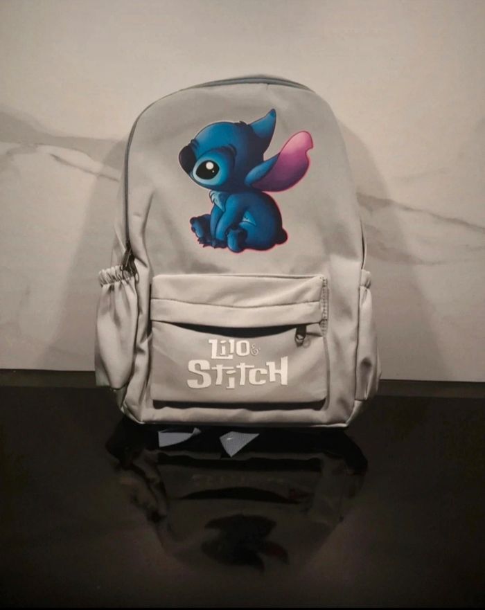 Sac  a dos stitch assis